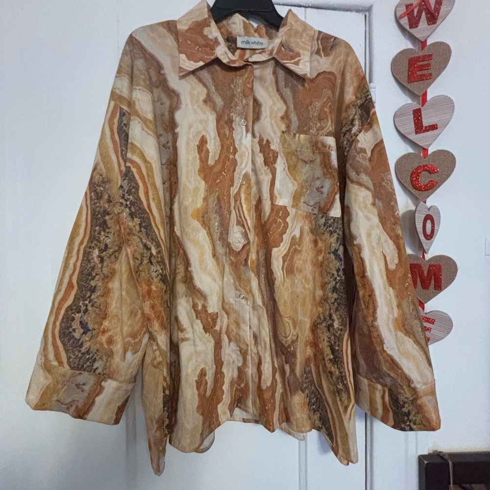 Milkwhite shirt